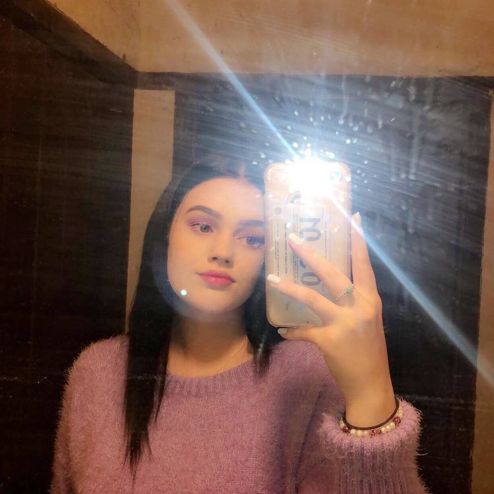 Meet your Posher, Miky